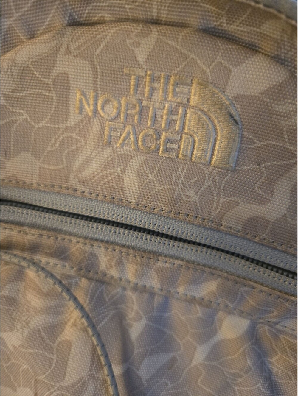 The North Face Isabella Women's Backpack Floral Pattern Gray - Picture 4 of 6